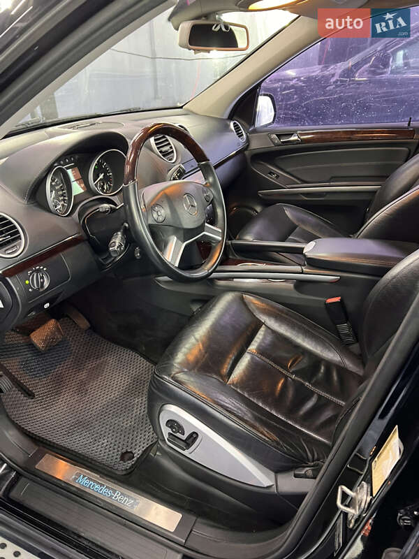 Внедорожник / Кроссовер Mercedes-Benz GL-Class 2010 в Киеве