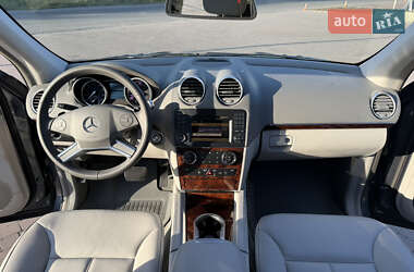 Позашляховик / Кросовер Mercedes-Benz GL-Class 2012 в 