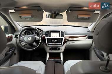 Позашляховик / Кросовер Mercedes-Benz GL-Class 2015 в 