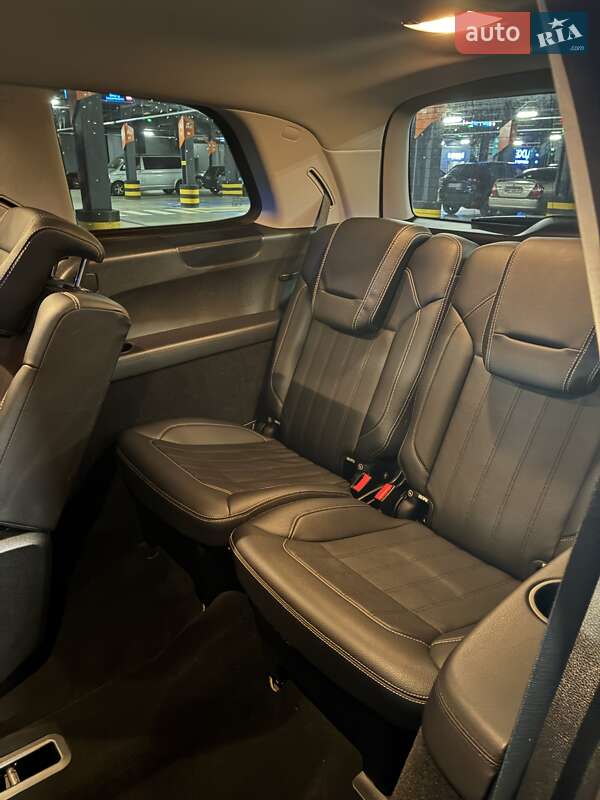 Позашляховик / Кросовер Mercedes-Benz GL-Class 2015 в Києві