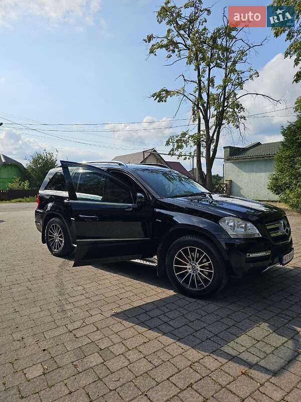 Mercedes-Benz GL-Class 2010