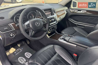 Позашляховик / Кросовер Mercedes-Benz GL-Class 2012 в 