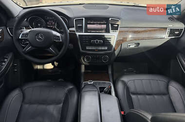 Позашляховик / Кросовер Mercedes-Benz GL-Class 2012 в 