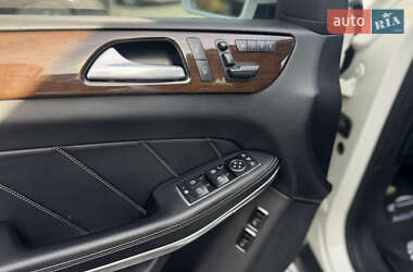 Позашляховик / Кросовер Mercedes-Benz GL-Class 2012 в 