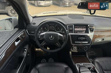 Позашляховик / Кросовер Mercedes-Benz GL-Class 2012 в 