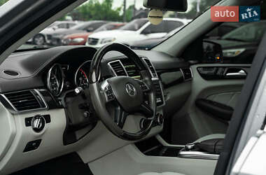 Позашляховик / Кросовер Mercedes-Benz GL-Class 2014 в 