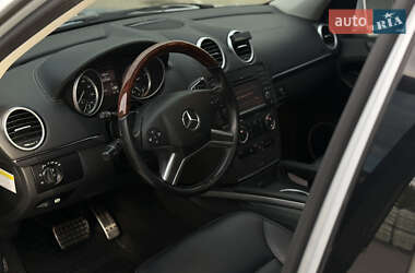 Позашляховик / Кросовер Mercedes-Benz GL-Class 2012 в 