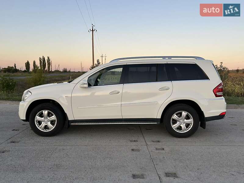 Внедорожник / Кроссовер Mercedes-Benz GL-Class 2010 в Полтаве фото 13 Внедорожник / Кроссовер Mercedes-Benz GL-Class 2010 в Полтаве