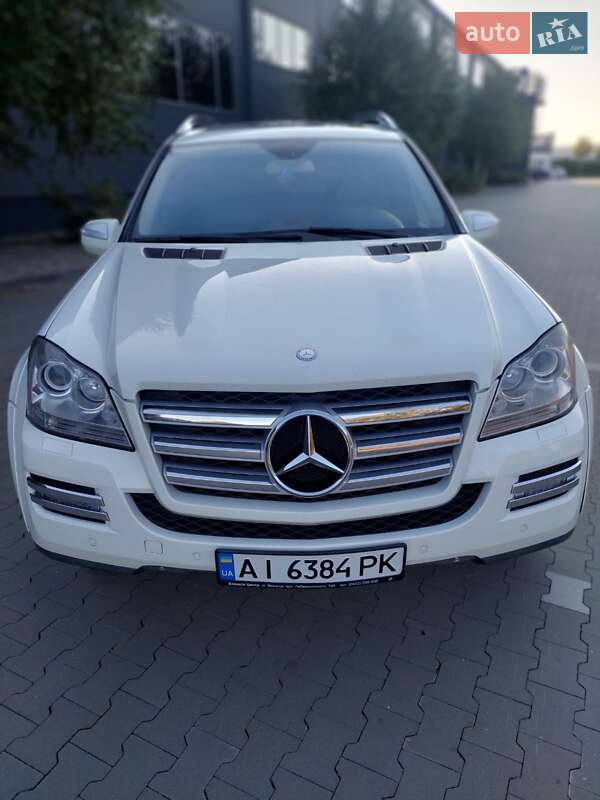Mercedes-Benz GL-Class 2010