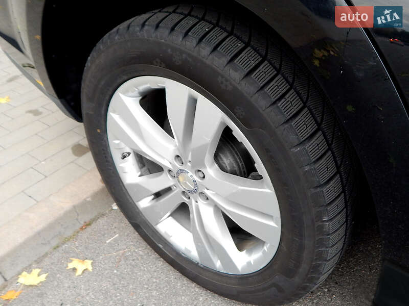 Внедорожник / Кроссовер Mercedes-Benz GL-Class 2010 в Киеве