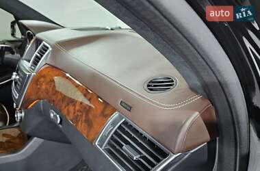 Позашляховик / Кросовер Mercedes-Benz GL-Class 2013 в  фото 25 Позашляховик / Кросовер Mercedes-Benz GL-Class 2013 в