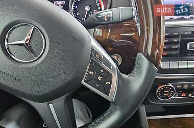 Позашляховик / Кросовер Mercedes-Benz GL-Class 2013 в  фото 41 Позашляховик / Кросовер Mercedes-Benz GL-Class 2013 в