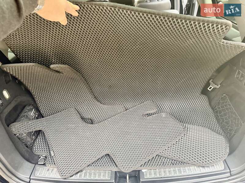 Позашляховик / Кросовер Mercedes-Benz GL-Class 2015 в Києві фото 37 Позашляховик / Кросовер Mercedes-Benz GL-Class 2015 в Києві