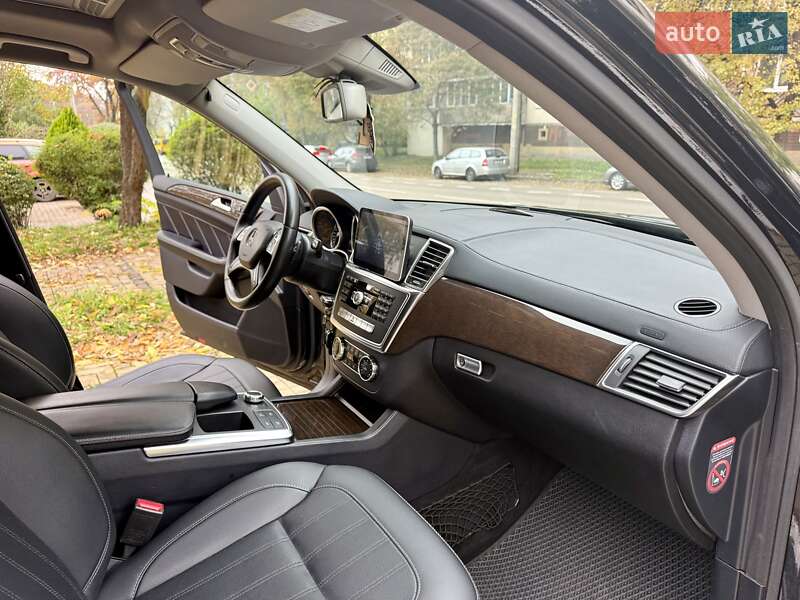 Позашляховик / Кросовер Mercedes-Benz GL-Class 2015 в Києві фото 58 Позашляховик / Кросовер Mercedes-Benz GL-Class 2015 в Києві