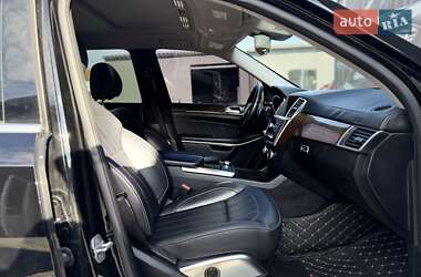 Позашляховик / Кросовер Mercedes-Benz GL-Class 2013 в  фото 57 Позашляховик / Кросовер Mercedes-Benz GL-Class 2013 в