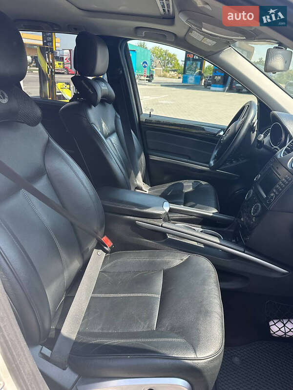 Позашляховик / Кросовер Mercedes-Benz GL-Class 2011 в Чернівцях