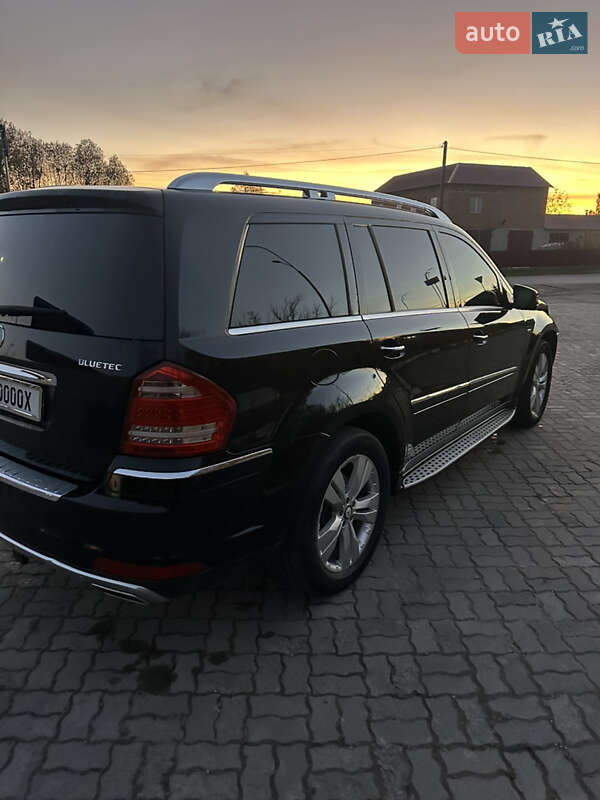 Позашляховик / Кросовер Mercedes-Benz GL-Class 2011 в Тернополі фото 11 Позашляховик / Кросовер Mercedes-Benz GL-Class 2011 в Тернополі