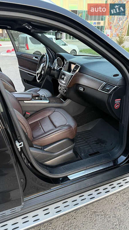 Позашляховик / Кросовер Mercedes-Benz GL-Class 2015 в Миколаєві фото 6 Позашляховик / Кросовер Mercedes-Benz GL-Class 2015 в Миколаєві