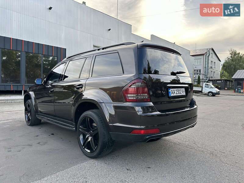 Позашляховик / Кросовер Mercedes-Benz GL-Class 2010 в Броварах