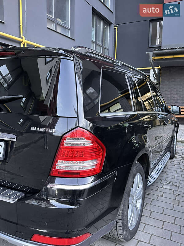 Внедорожник / Кроссовер Mercedes-Benz GL-Class 2012 в Тернополе
