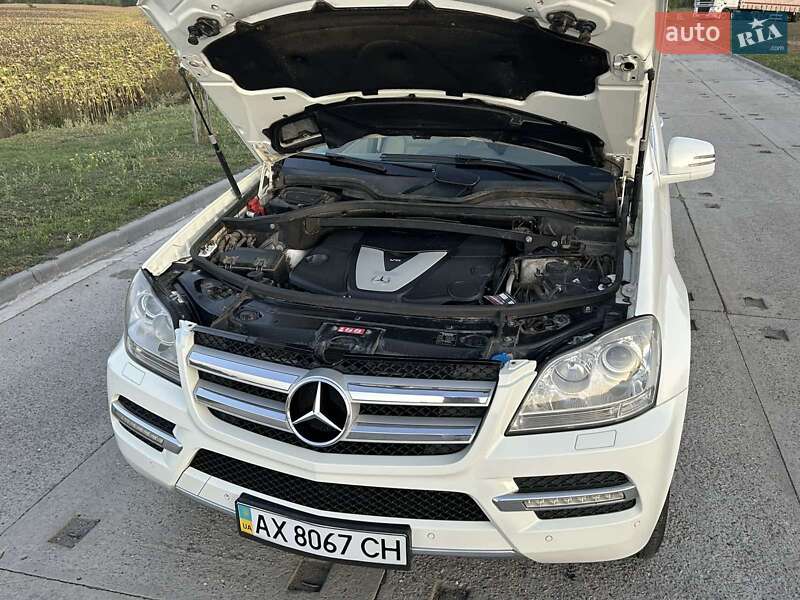 Позашляховик / Кросовер Mercedes-Benz GL-Class 2010 в Охтирці фото 16 Позашляховик / Кросовер Mercedes-Benz GL-Class 2010 в Охтирці