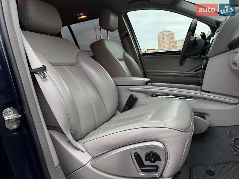Внедорожник / Кроссовер Mercedes-Benz GL-Class 2010 в Киеве фото 12 Внедорожник / Кроссовер Mercedes-Benz GL-Class 2010 в Киеве