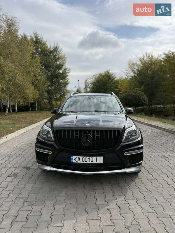 Позашляховик / Кросовер Mercedes-Benz GL-Class 2013 в Павлограді