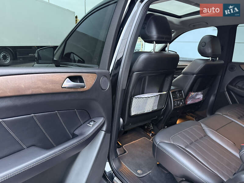 Позашляховик / Кросовер Mercedes-Benz GL-Class 2015 в Кременчуці фото 15 Позашляховик / Кросовер Mercedes-Benz GL-Class 2015 в Кременчуці