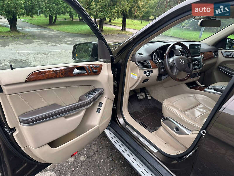 Внедорожник / Кроссовер Mercedes-Benz GL-Class 2013 в Ровно фото 22 Внедорожник / Кроссовер Mercedes-Benz GL-Class 2013 в Ровно