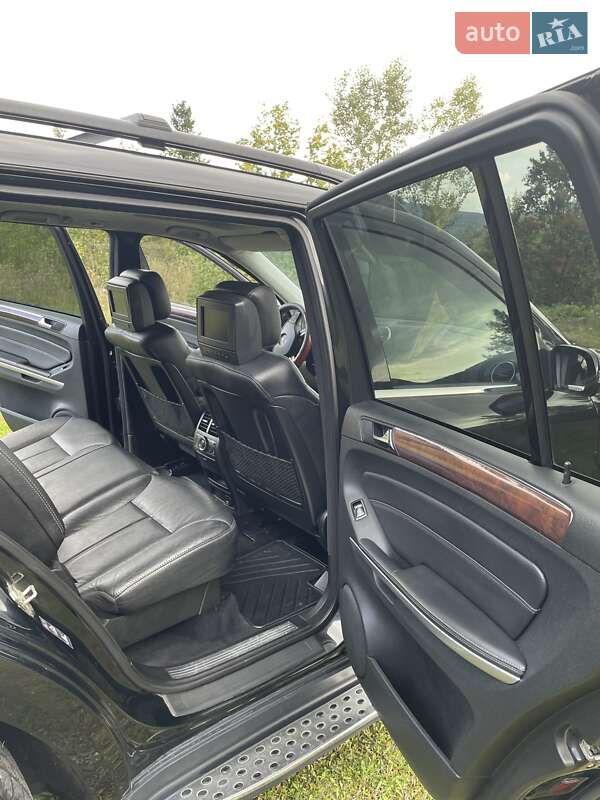 Позашляховик / Кросовер Mercedes-Benz GL-Class 2007 в Сваляві