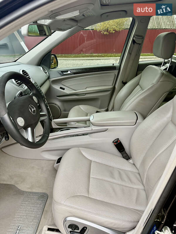 Внедорожник / Кроссовер Mercedes-Benz GL-Class 2009 в Гадяче