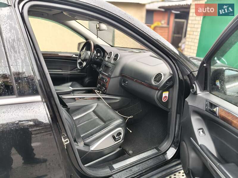 Внедорожник / Кроссовер Mercedes-Benz GL-Class 2011 в Киеве фото 19 Внедорожник / Кроссовер Mercedes-Benz GL-Class 2011 в Киеве