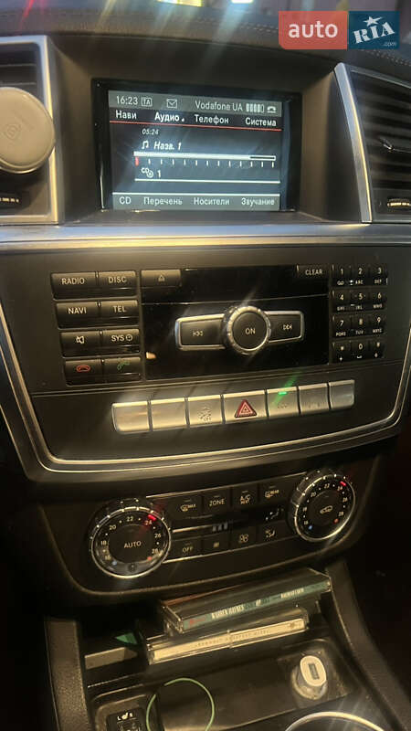 Внедорожник / Кроссовер Mercedes-Benz GL-Class 2015 в Киеве фото 31 Внедорожник / Кроссовер Mercedes-Benz GL-Class 2015 в Киеве