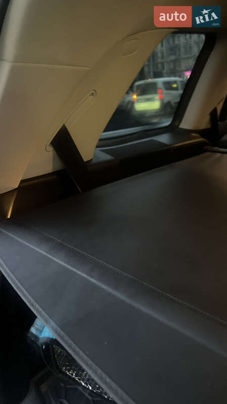 Внедорожник / Кроссовер Mercedes-Benz GL-Class 2015 в Киеве фото 41 Внедорожник / Кроссовер Mercedes-Benz GL-Class 2015 в Киеве