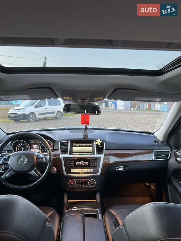 Позашляховик / Кросовер Mercedes-Benz GL-Class 2016 в Сторожинці фото 25 Позашляховик / Кросовер Mercedes-Benz GL-Class 2016 в Сторожинці