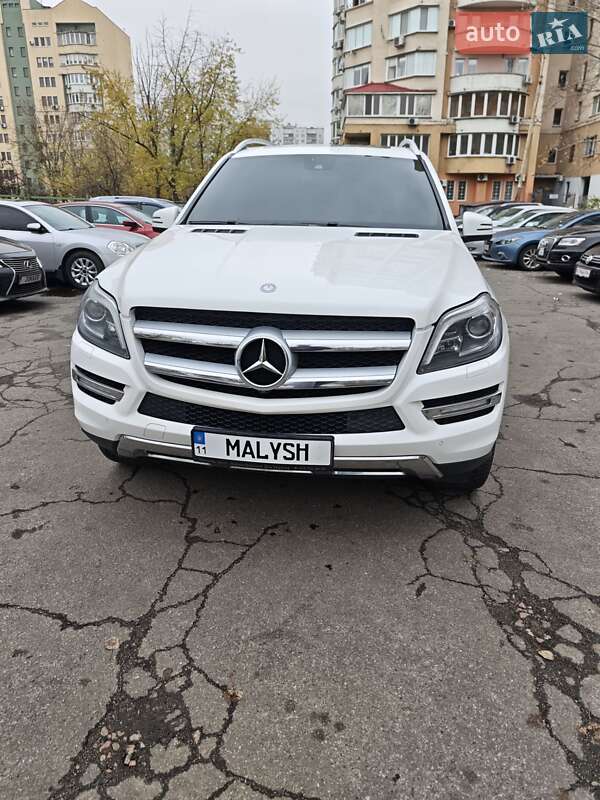 Внедорожник / Кроссовер Mercedes-Benz GL-Class 2014 в Киеве фото 7 Внедорожник / Кроссовер Mercedes-Benz GL-Class 2014 в Киеве