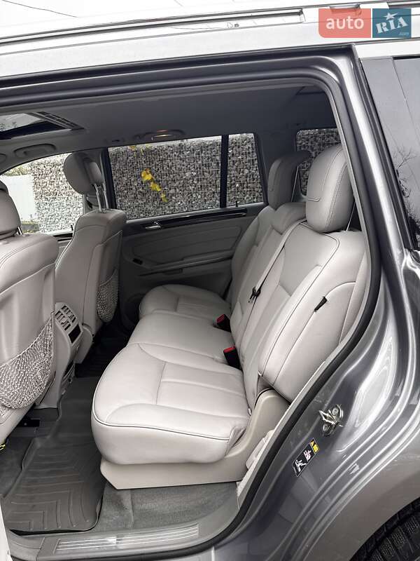 Позашляховик / Кросовер Mercedes-Benz GL-Class 2012 в Житомирі фото 31 Позашляховик / Кросовер Mercedes-Benz GL-Class 2012 в Житомирі