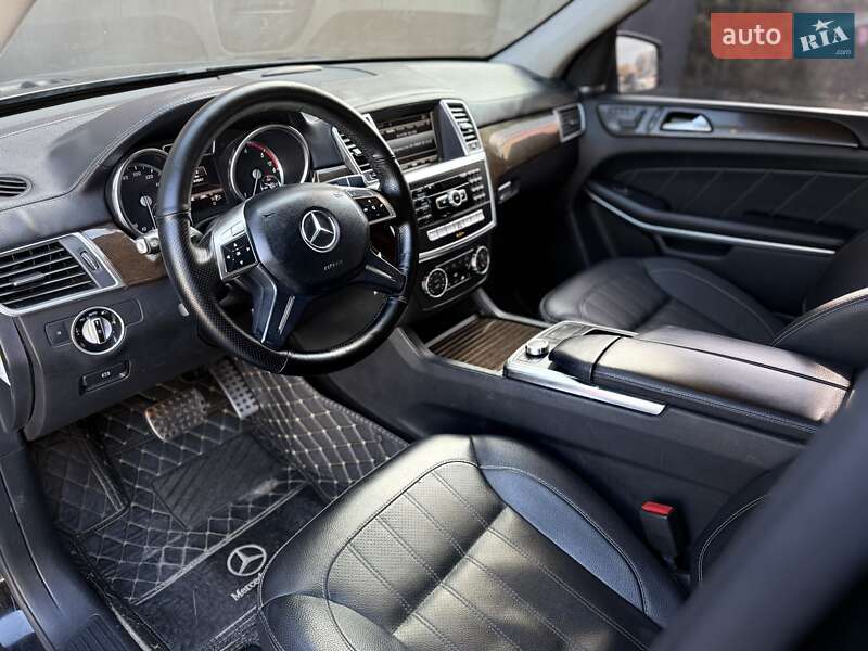 Внедорожник / Кроссовер Mercedes-Benz GL-Class 2013 в Львове фото 34 Внедорожник / Кроссовер Mercedes-Benz GL-Class 2013 в Львове
