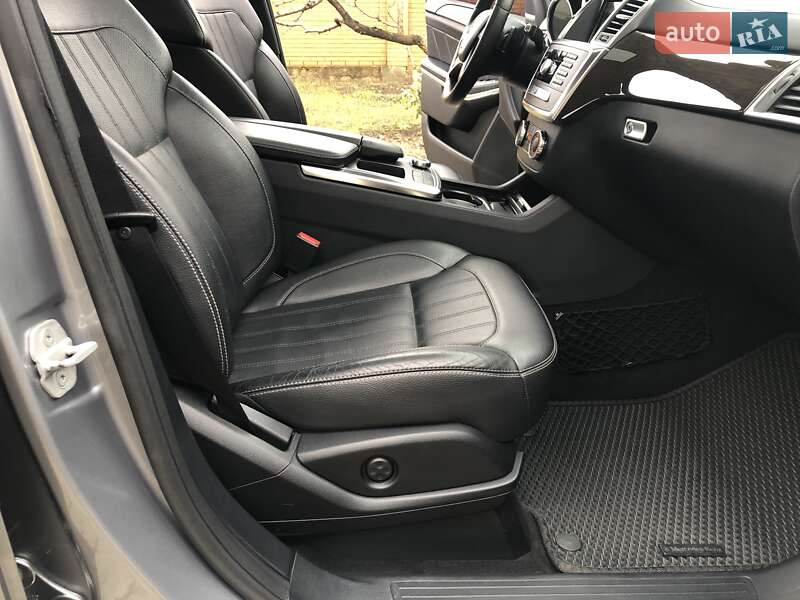 Позашляховик / Кросовер Mercedes-Benz GL-Class 2014 в Кривому Розі фото 36 Позашляховик / Кросовер Mercedes-Benz GL-Class 2014 в Кривому Розі