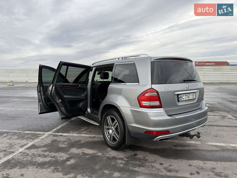 Позашляховик / Кросовер Mercedes-Benz GL-Class 2011 в Львові