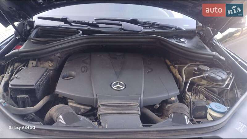 Позашляховик / Кросовер Mercedes-Benz GL-Class 2015 в Чернівцях