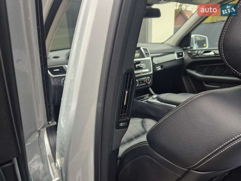 Внедорожник / Кроссовер Mercedes-Benz GL-Class 2015 в Коломые фото 27 Внедорожник / Кроссовер Mercedes-Benz GL-Class 2015 в Коломые