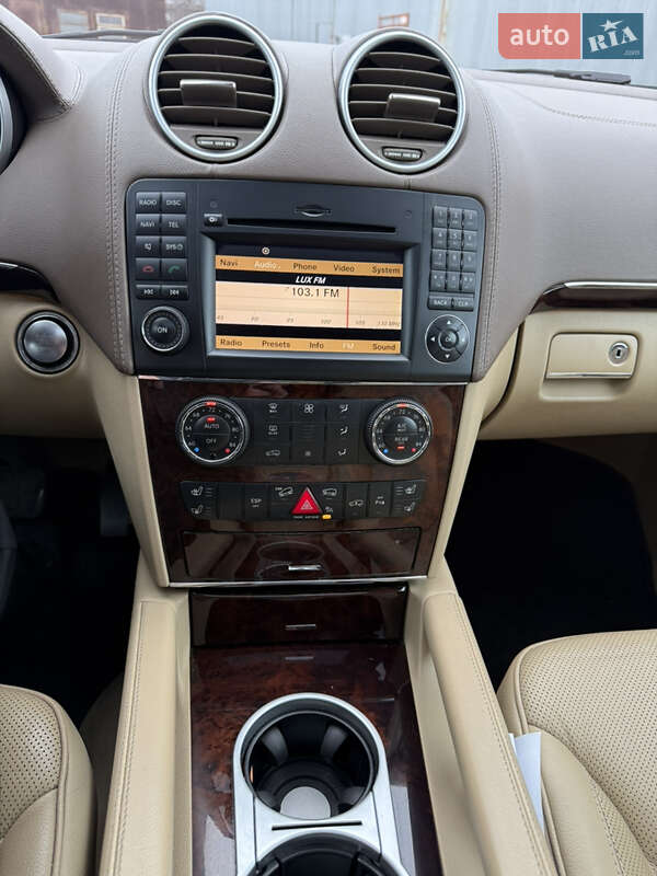 Внедорожник / Кроссовер Mercedes-Benz GL-Class 2010 в Киеве