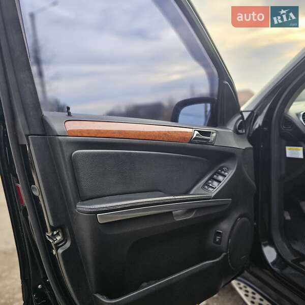 Позашляховик / Кросовер Mercedes-Benz GL-Class 2008 в Одесі фото 4 Позашляховик / Кросовер Mercedes-Benz GL-Class 2008 в Одесі