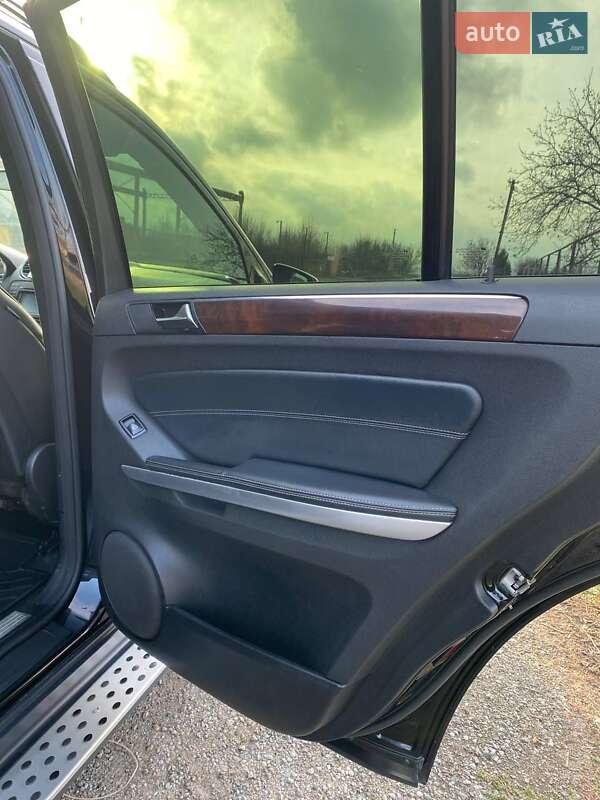 Внедорожник / Кроссовер Mercedes-Benz GL-Class 2011 в Соленом