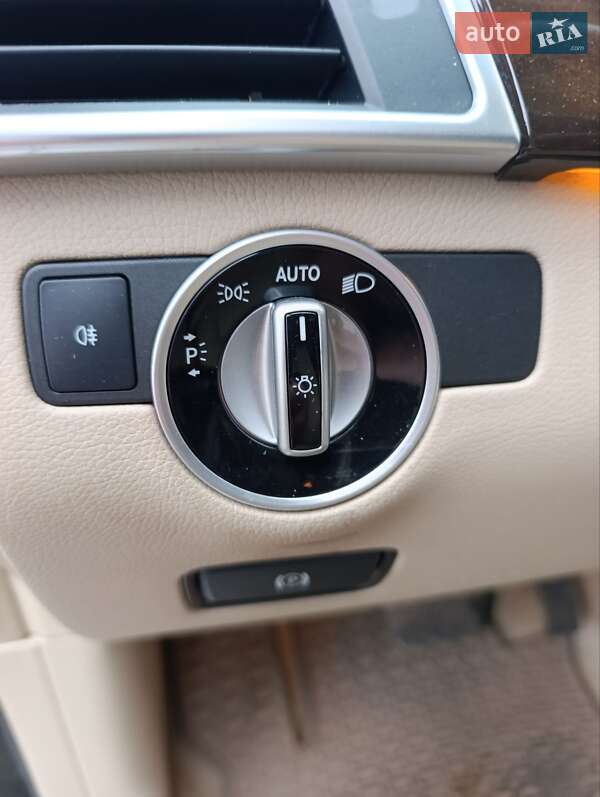 Позашляховик / Кросовер Mercedes-Benz GL-Class 2014 в Києві