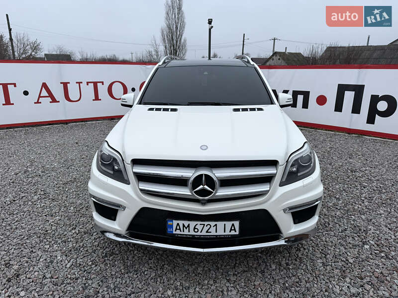 Mercedes-Benz GL-Class 2014 Mercedes-Benz GL-Class 2014