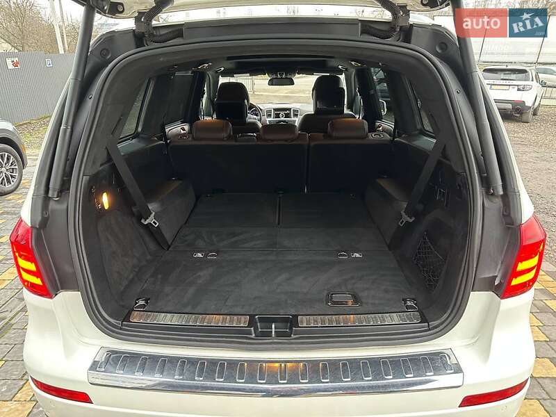 Позашляховик / Кросовер Mercedes-Benz GL-Class 2015 в Львові фото 27 Позашляховик / Кросовер Mercedes-Benz GL-Class 2015 в Львові