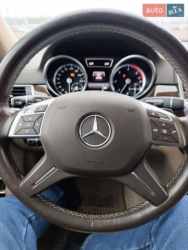 Позашляховик / Кросовер Mercedes-Benz GL-Class 2014 в Києві