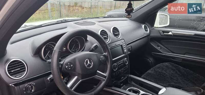 Внедорожник / Кроссовер Mercedes-Benz GL-Class 2011 в Ивано-Франковске фото 9 Внедорожник / Кроссовер Mercedes-Benz GL-Class 2011 в Ивано-Франковске